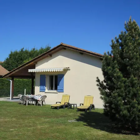 Holiday home Les Chenes - Hut123 By Interhome