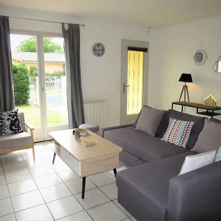 Holiday home Les Chenes - Hut123 By Interhome Hourtin
