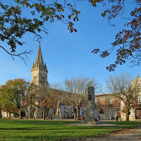 Les Chenes By Interhome