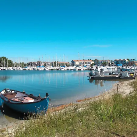 Les Chenes By Interhome